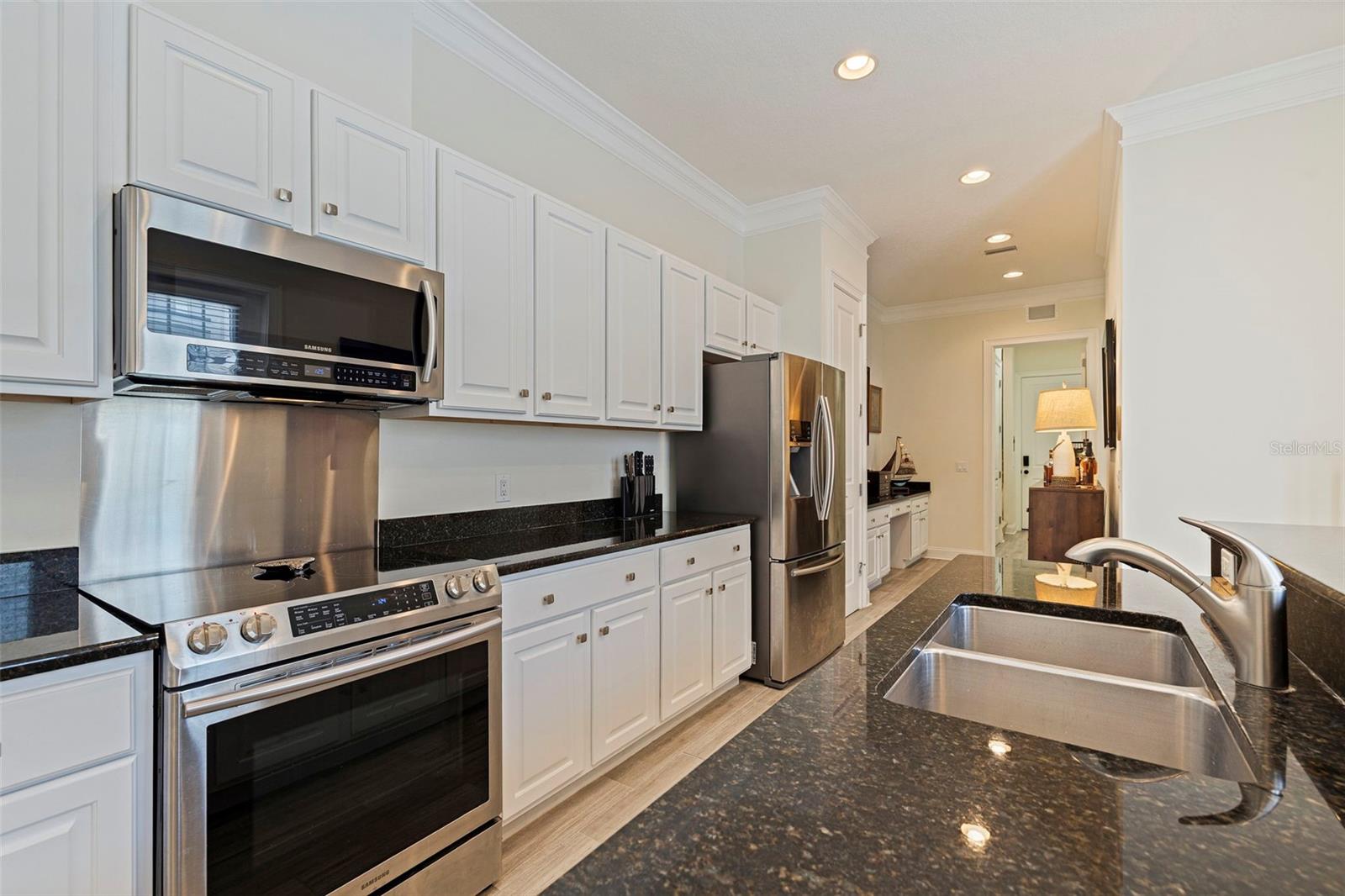 125 COMMONWEALTH CT N, ST PETERSBURG, FL, 33716
