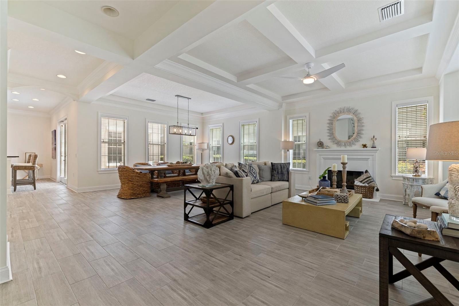125 COMMONWEALTH CT N, ST PETERSBURG, FL, 33716
