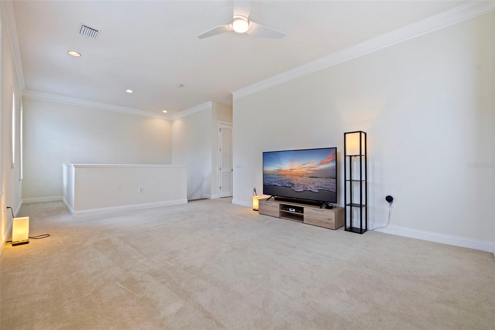 125 COMMONWEALTH CT N, ST PETERSBURG, FL, 33716