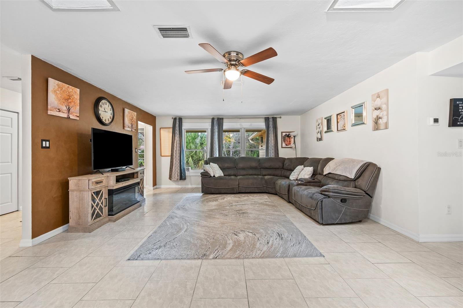 10135 NW 25TH PL, GAINESVILLE, FL, 32606