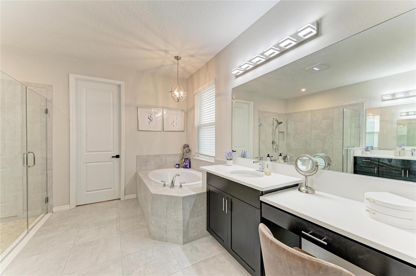 16528 PAYNES MILL DR, BRADENTON, FL, 34211