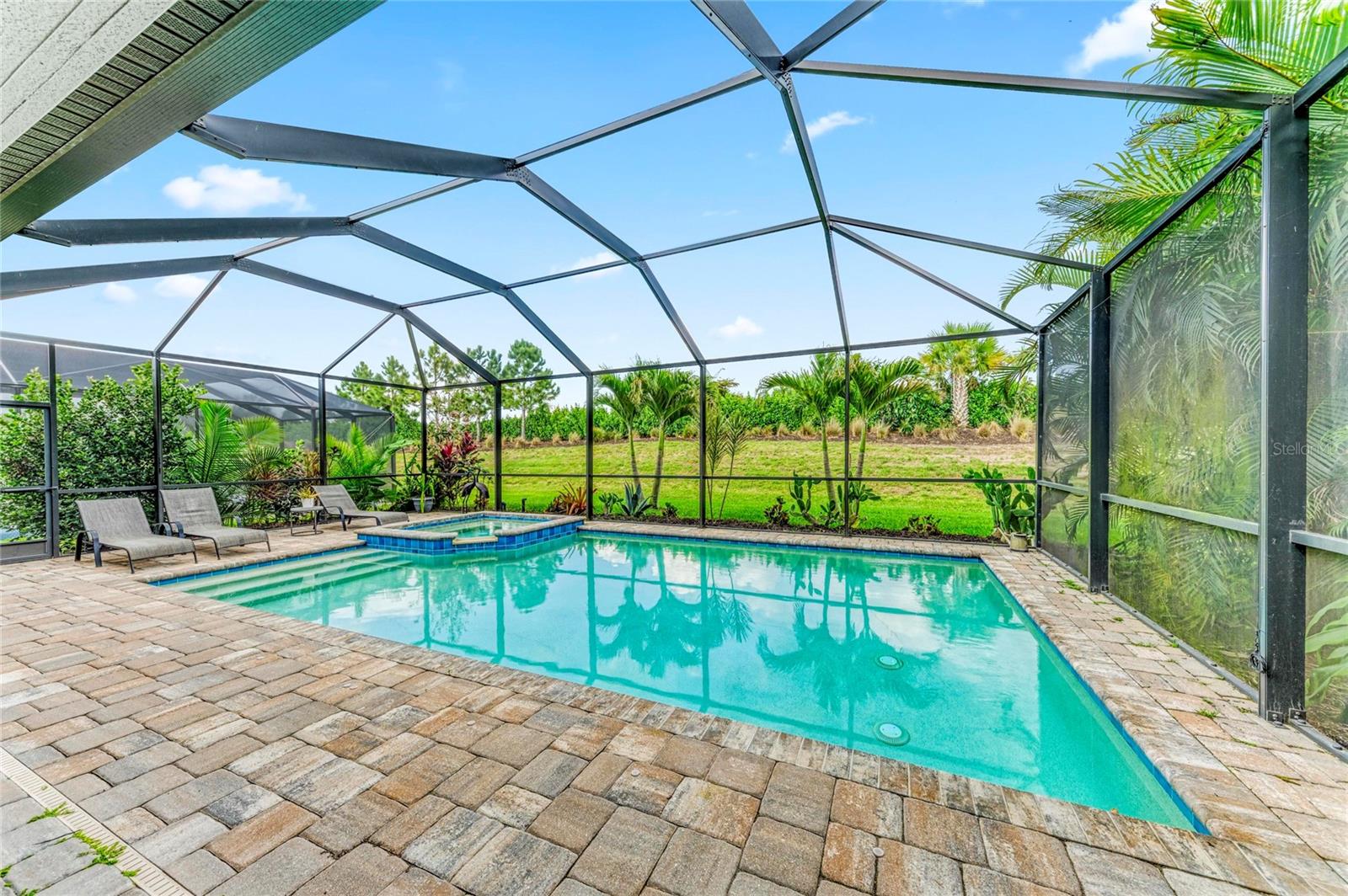 16528 PAYNES MILL DR, BRADENTON, FL, 34211