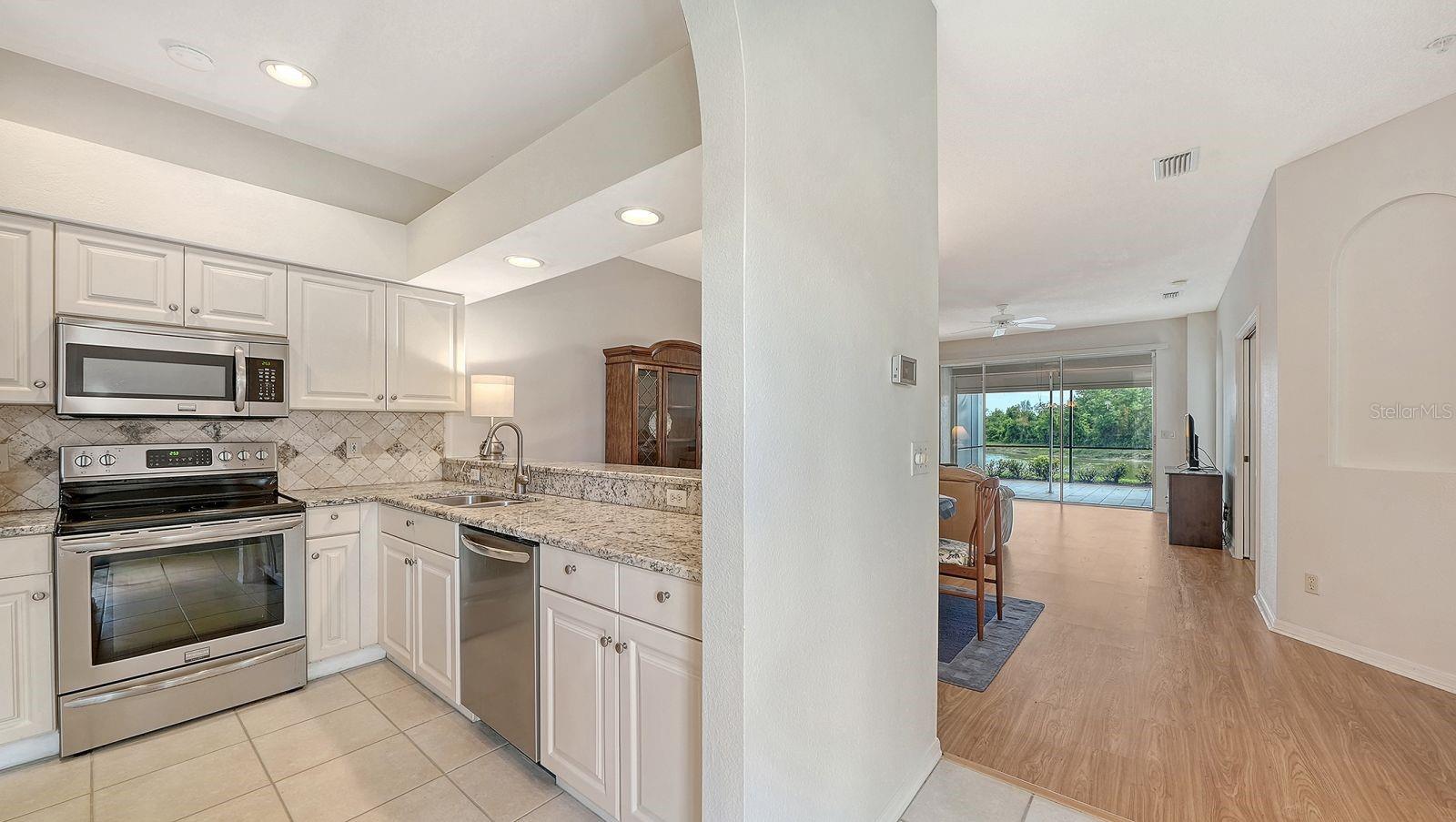 5126 BLUE ASH AVE, SARASOTA, FL, 34241