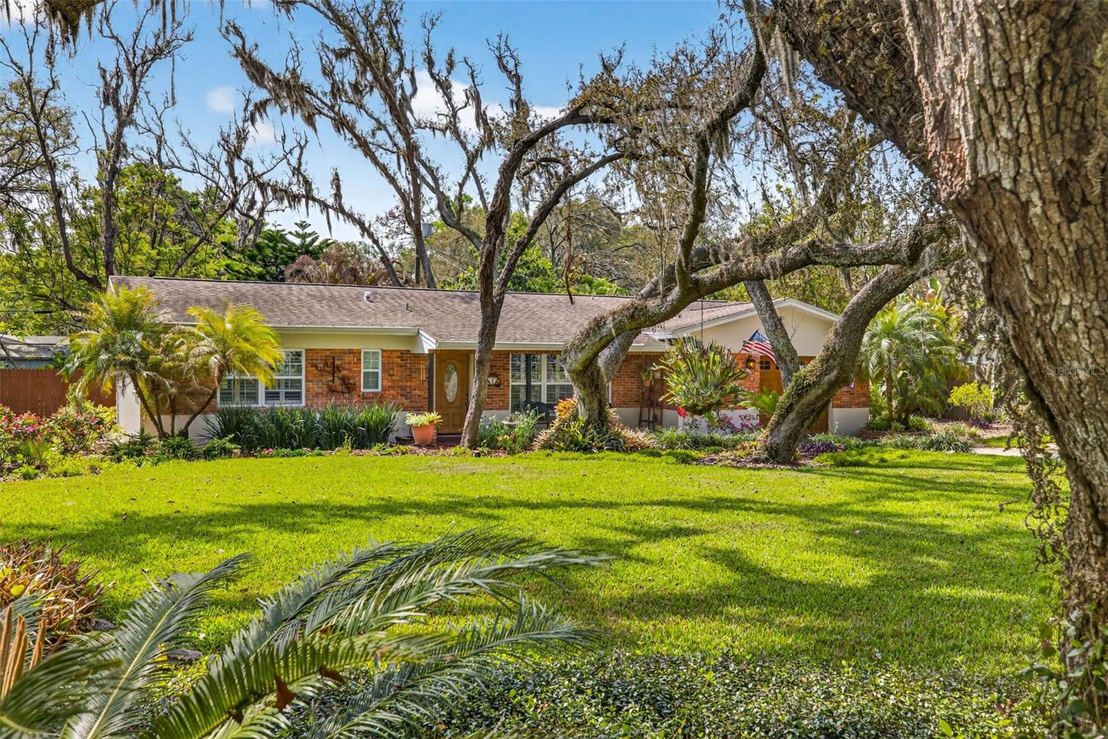 212 S LOCKMOOR AVE, TEMPLE TERRACE, FL, 33617