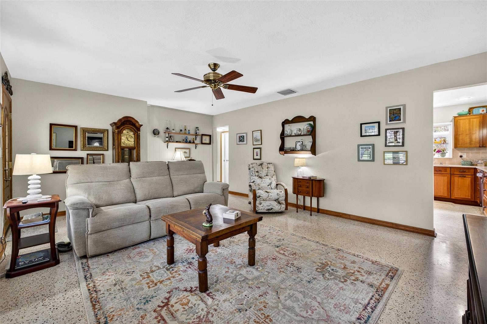 212 S LOCKMOOR AVE, TEMPLE TERRACE, FL, 33617