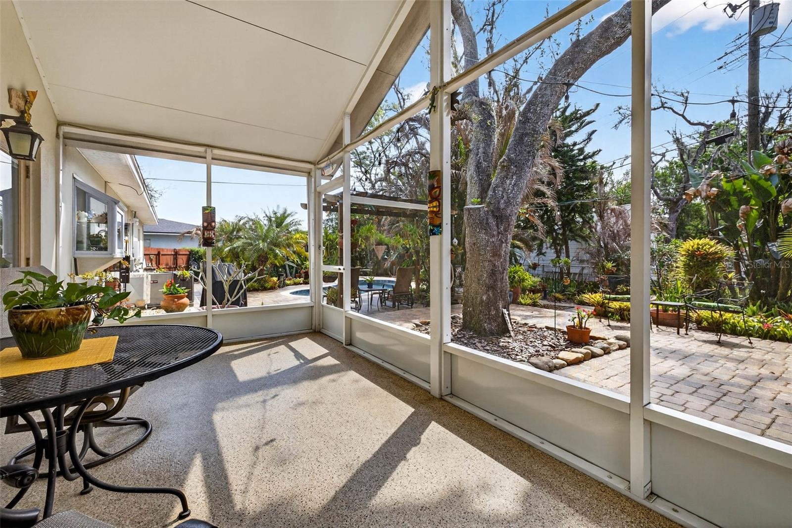 212 S LOCKMOOR AVE, TEMPLE TERRACE, FL, 33617