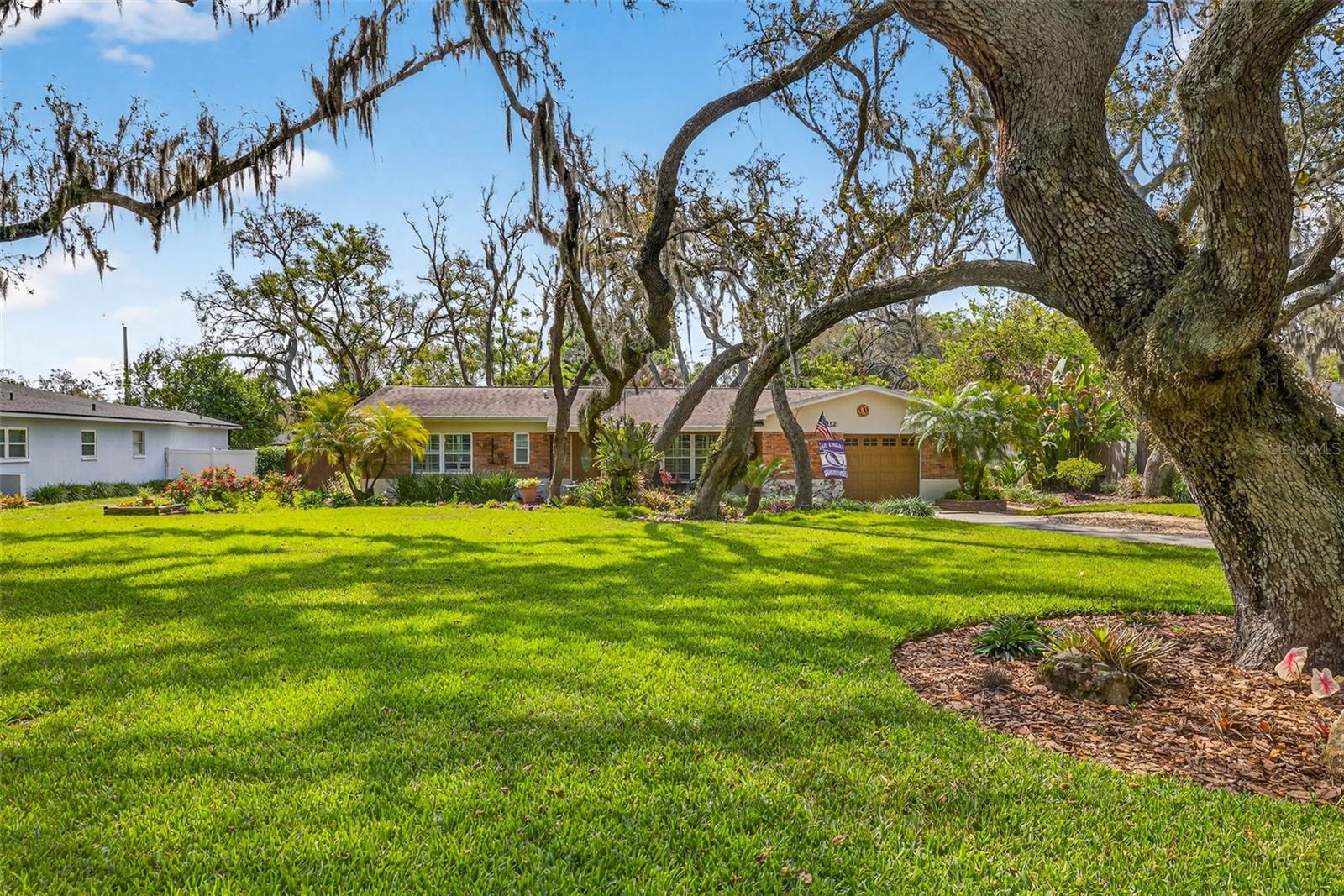 212 S LOCKMOOR AVE, TEMPLE TERRACE, FL, 33617