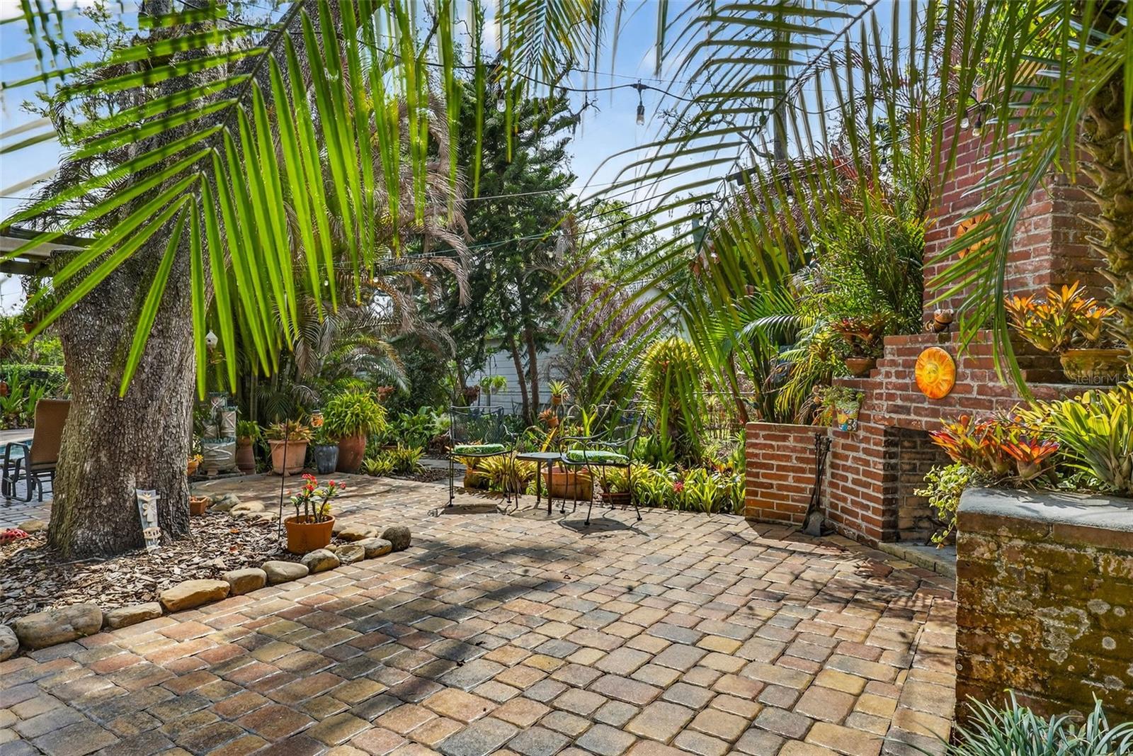 212 S LOCKMOOR AVE, TEMPLE TERRACE, FL, 33617