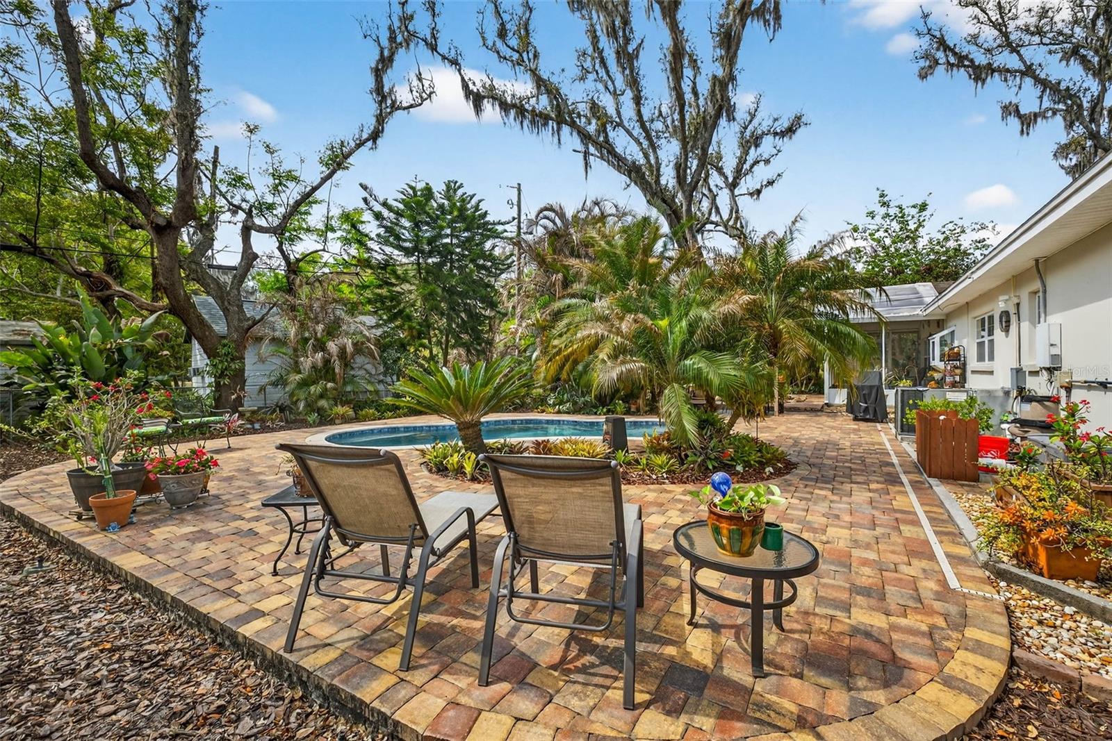 212 S LOCKMOOR AVE, TEMPLE TERRACE, FL, 33617