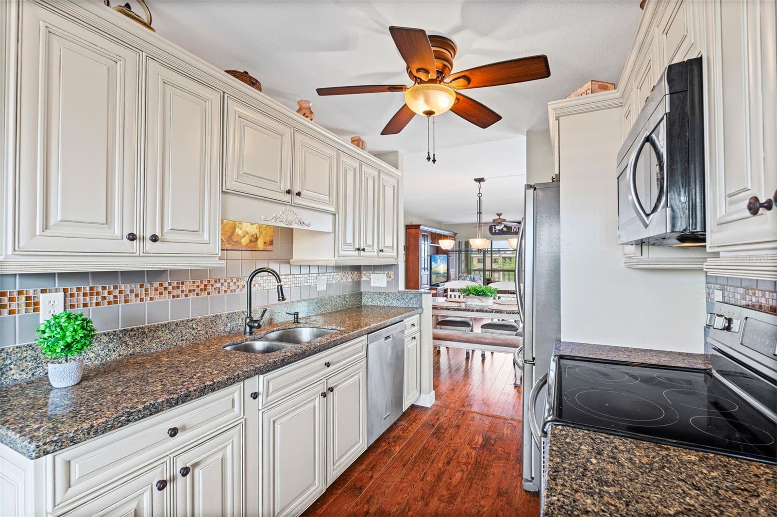 635 30TH AVE W #F 401, BRADENTON, FL, 34205