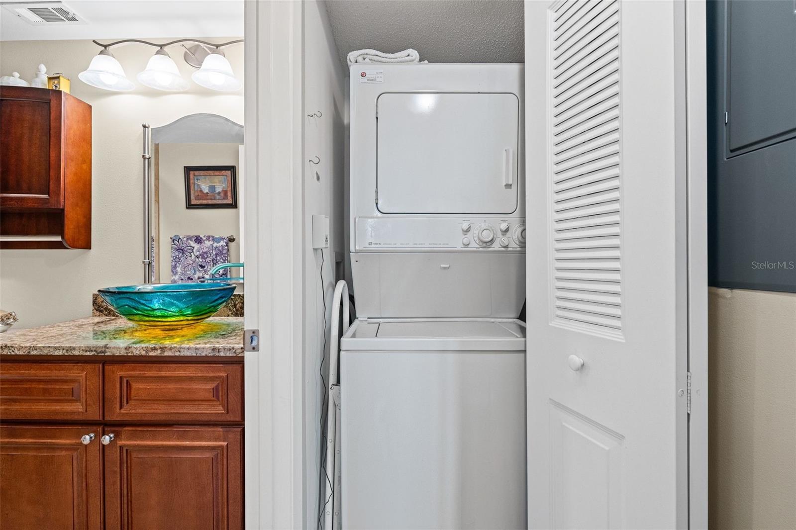 635 30TH AVE W #F 401, BRADENTON, FL, 34205