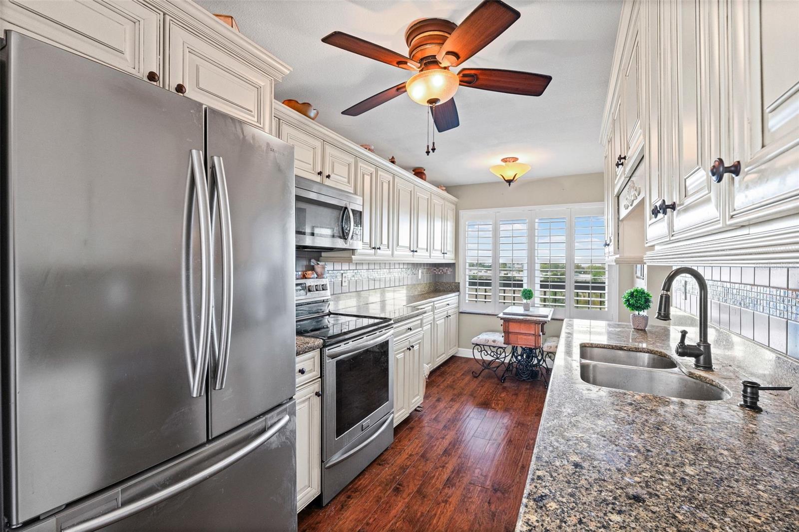 635 30TH AVE W #F 401, BRADENTON, FL, 34205