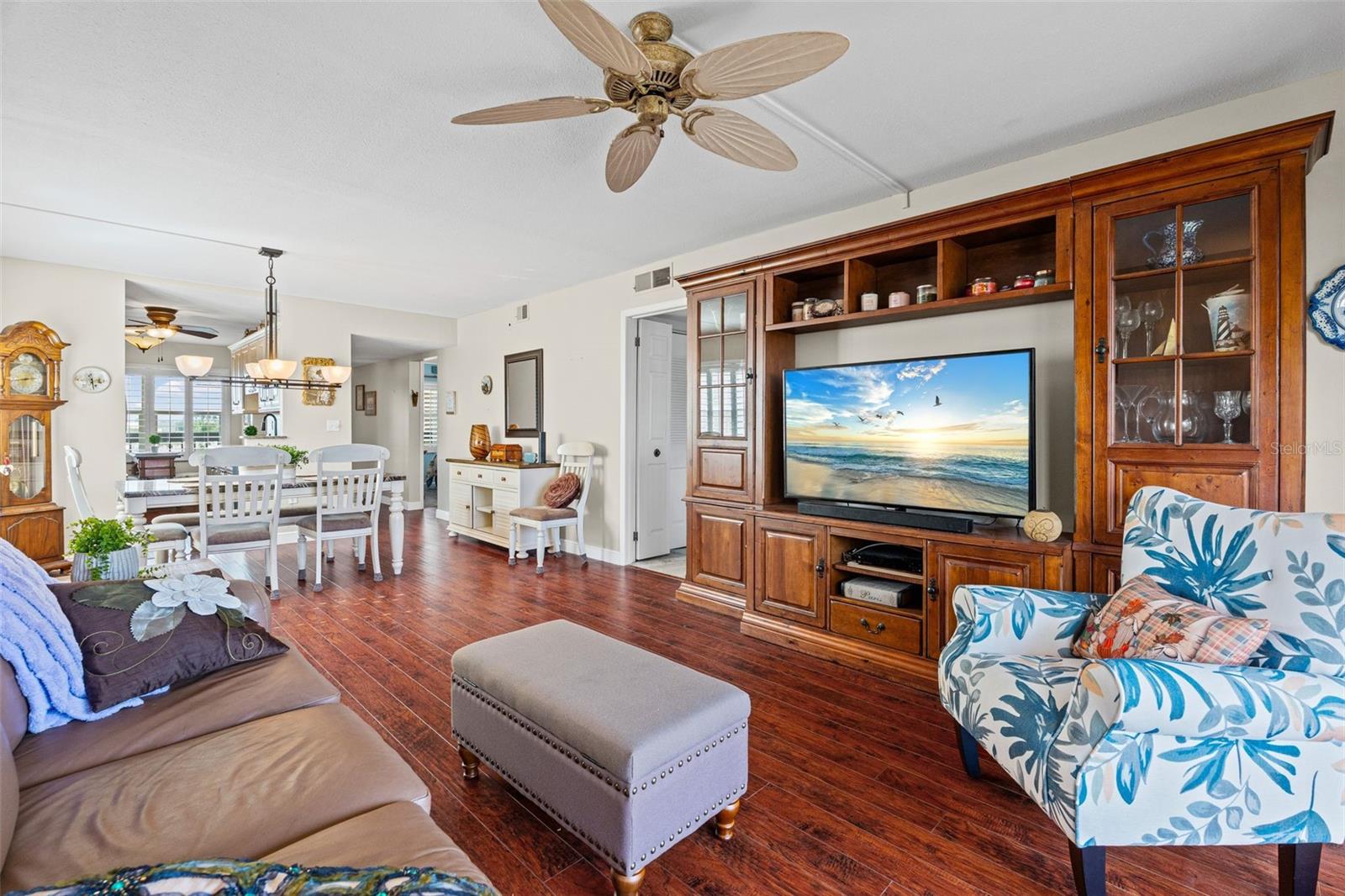 635 30TH AVE W #F 401, BRADENTON, FL, 34205
