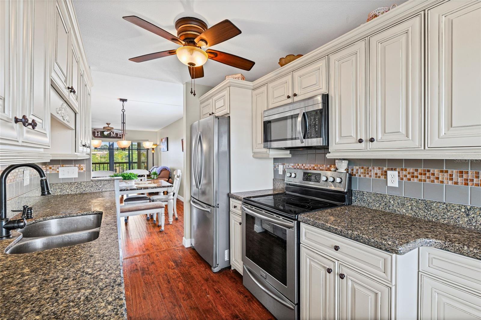 635 30TH AVE W #F 401, BRADENTON, FL, 34205