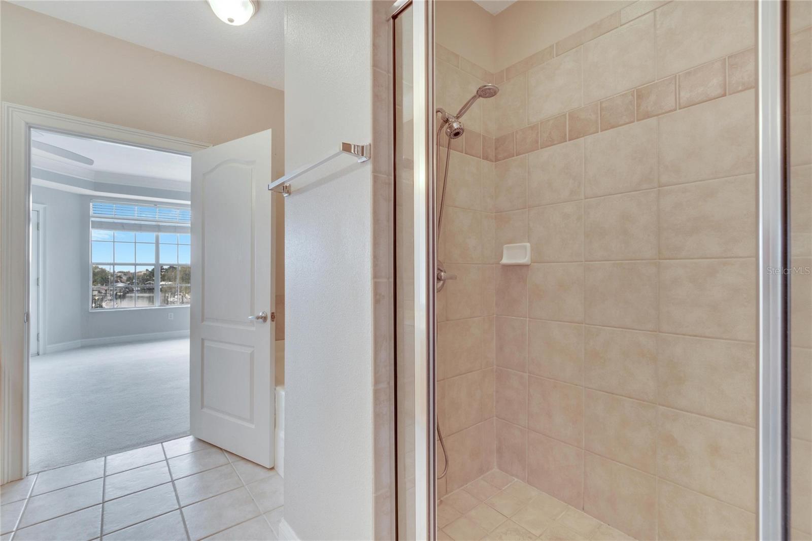 6414 SUNSET BAY CIR, APOLLO BEACH, FL, 33572