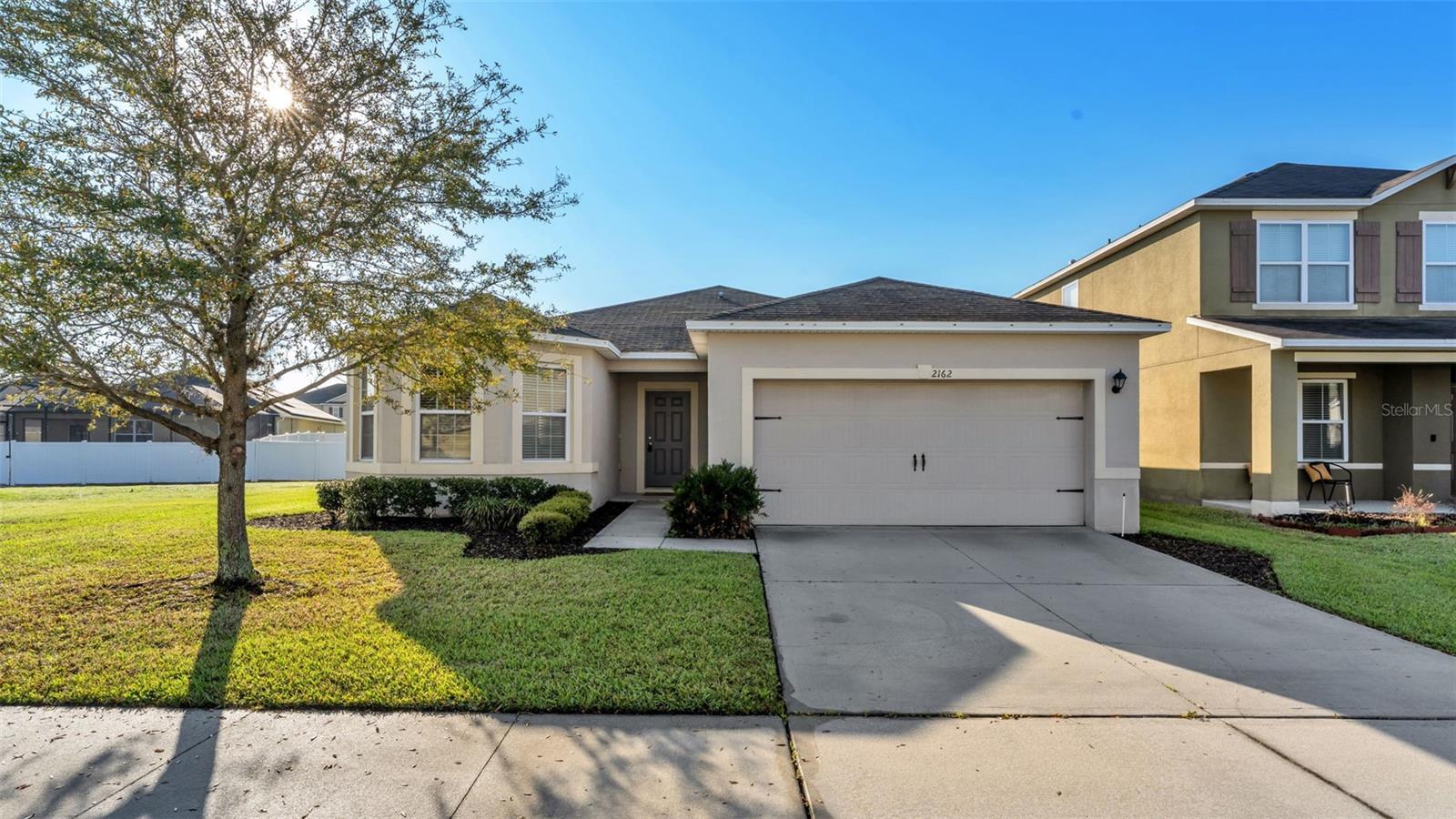 2162 BLUE HIGHLANDS DR, LAKELAND, FL, 33811