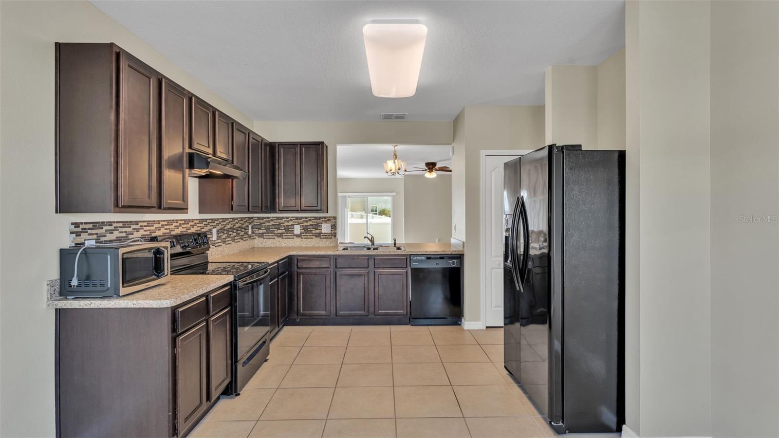 2162 BLUE HIGHLANDS DR, LAKELAND, FL, 33811