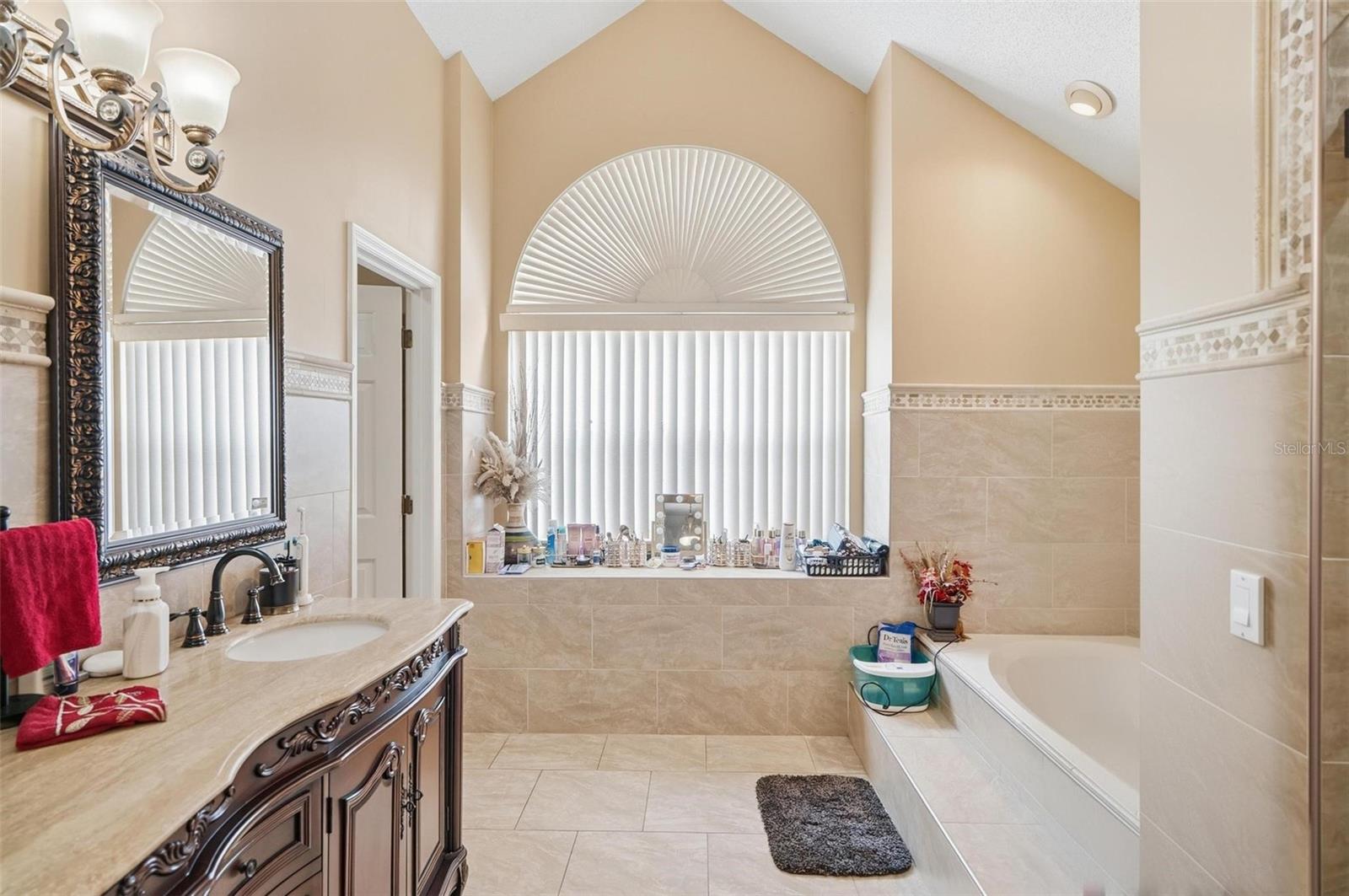 11 BANNERWOOD LN, PALM COAST, FL, 32137