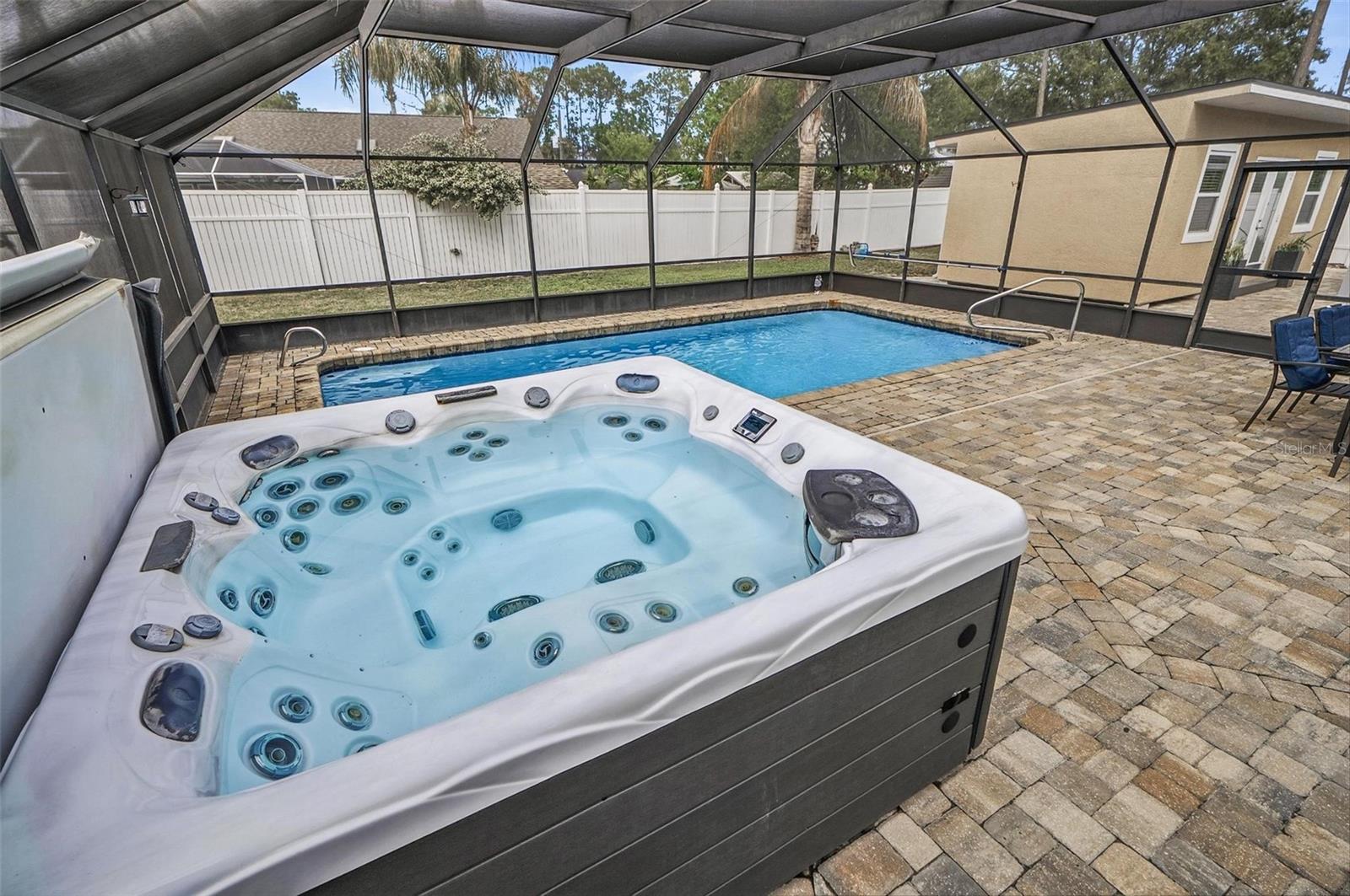 11 BANNERWOOD LN, PALM COAST, FL, 32137