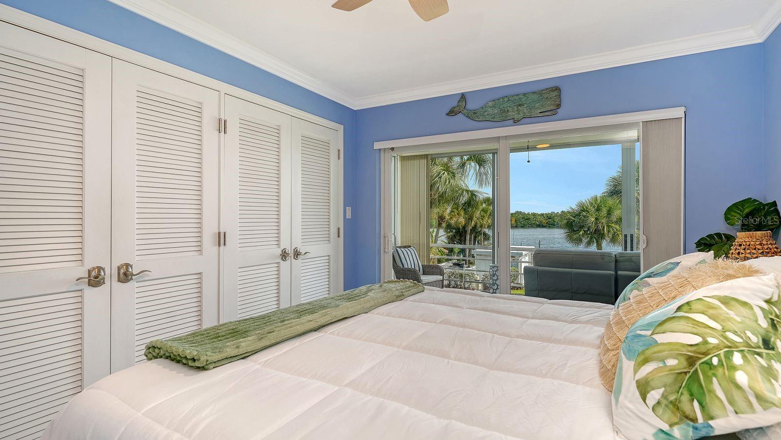 605 SUTTON PL #201, LONGBOAT KEY, FL, 34228