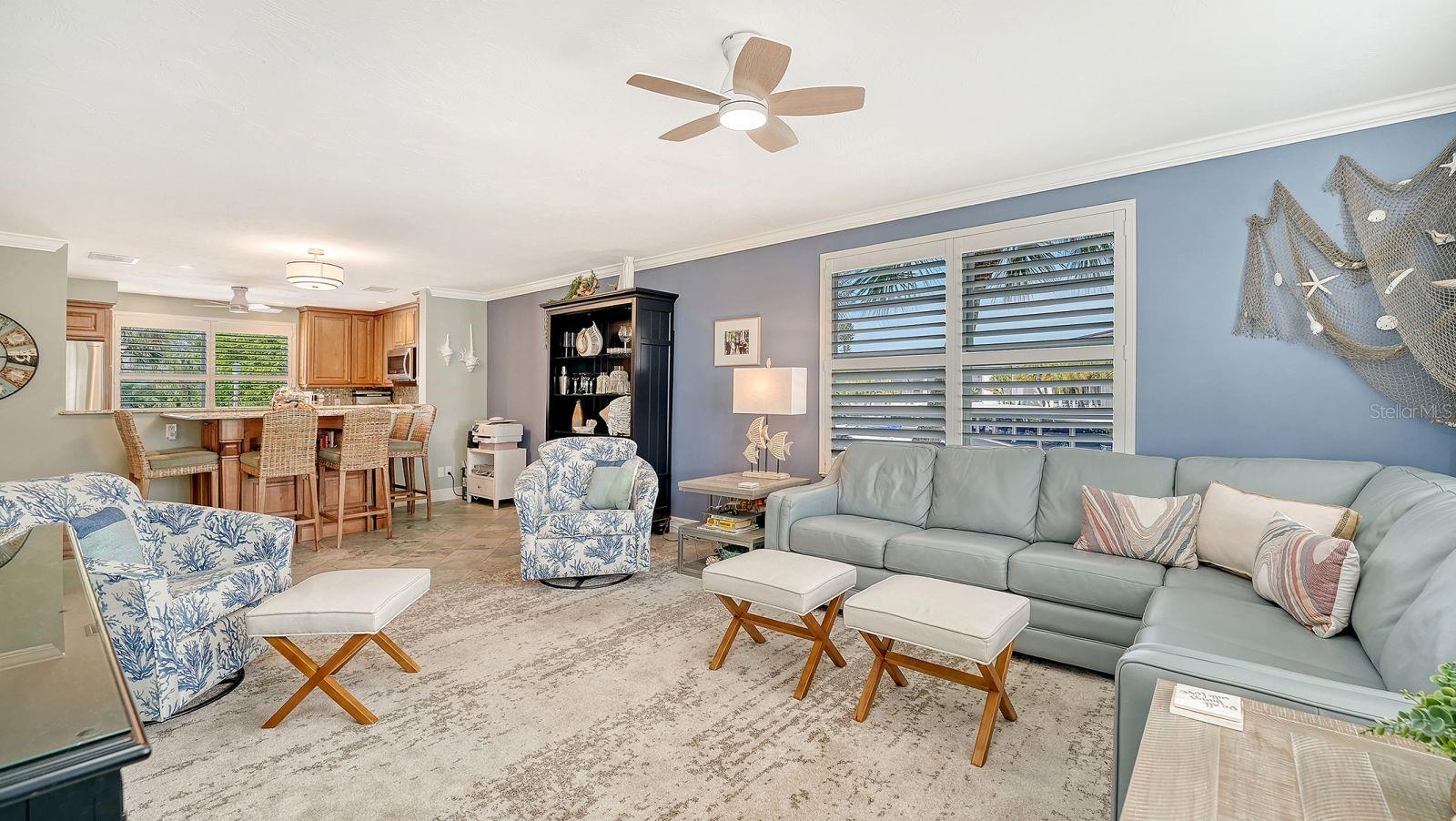 605 SUTTON PL #201, LONGBOAT KEY, FL, 34228