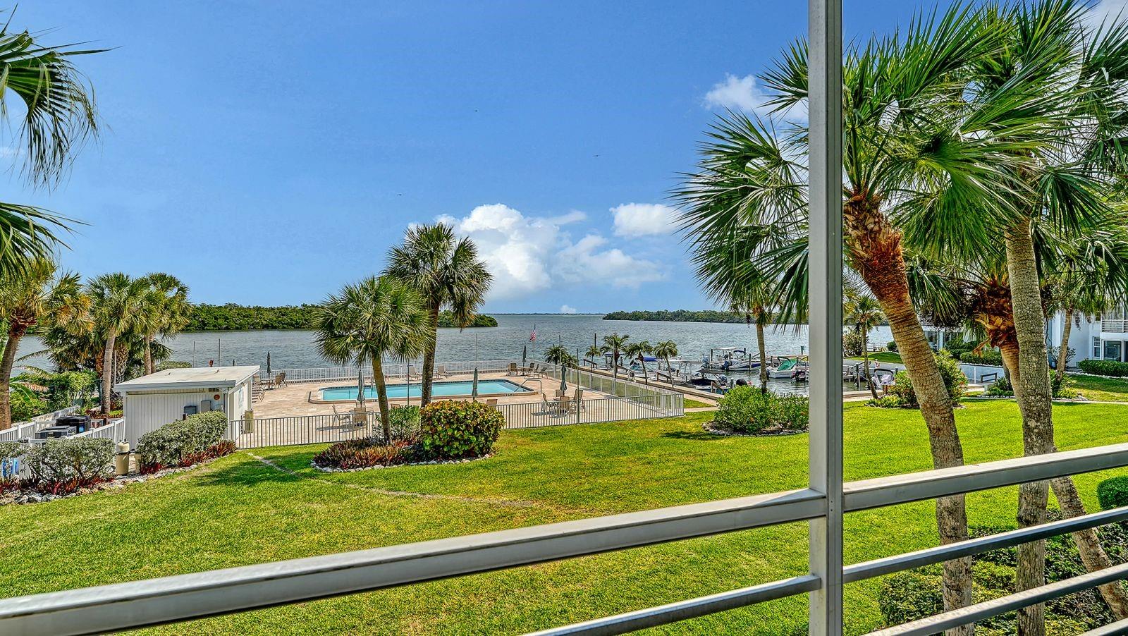 605 SUTTON PL #201, LONGBOAT KEY, FL, 34228