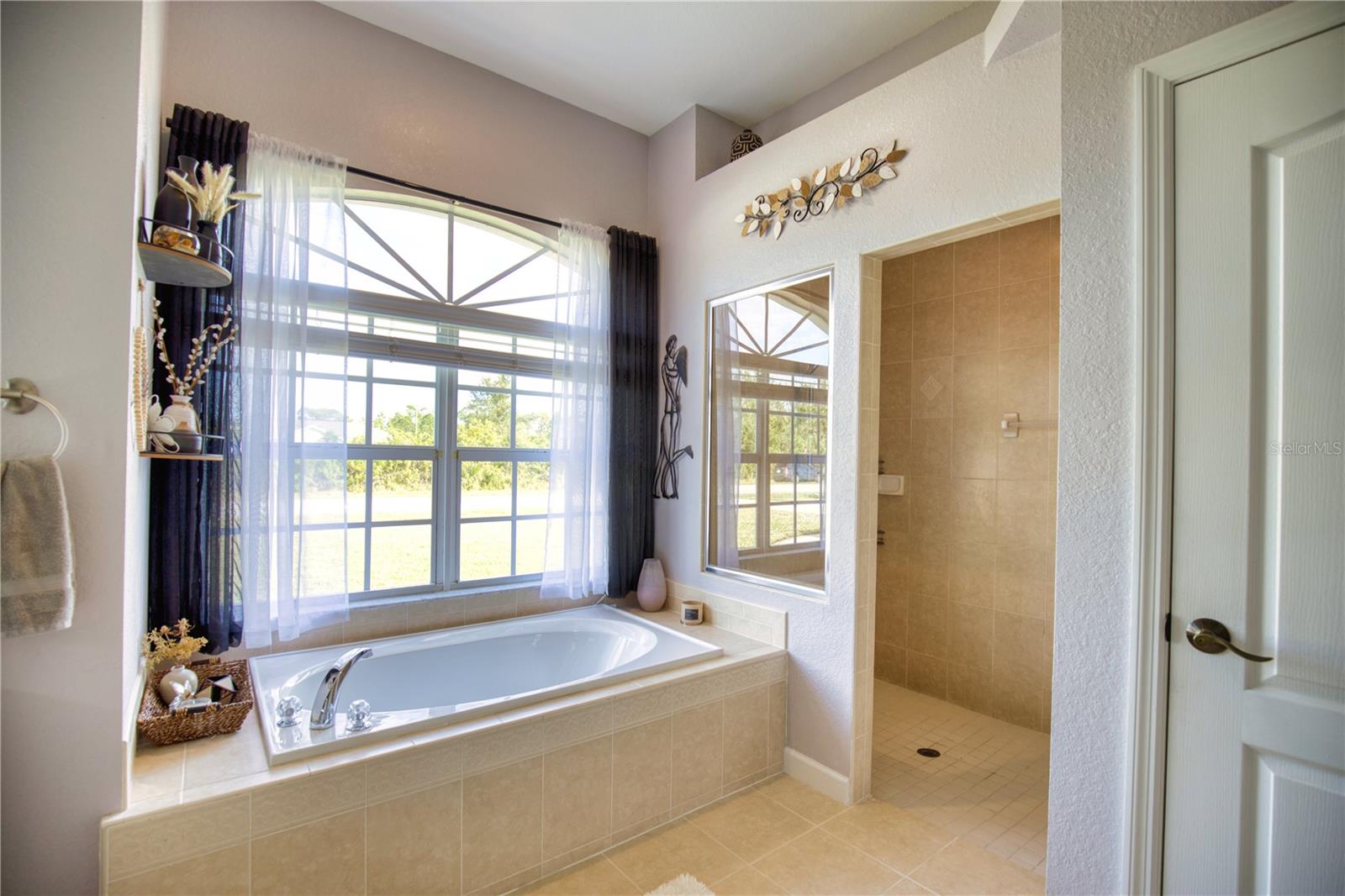 6195 KEVITT BLVD, PORT CHARLOTTE, FL, 33981