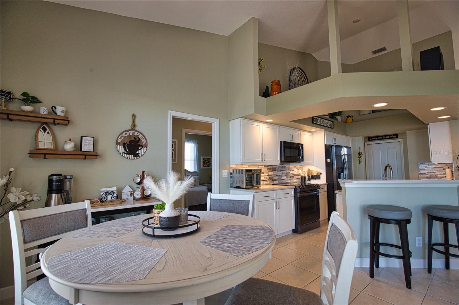 6195 KEVITT BLVD, PORT CHARLOTTE, FL, 33981