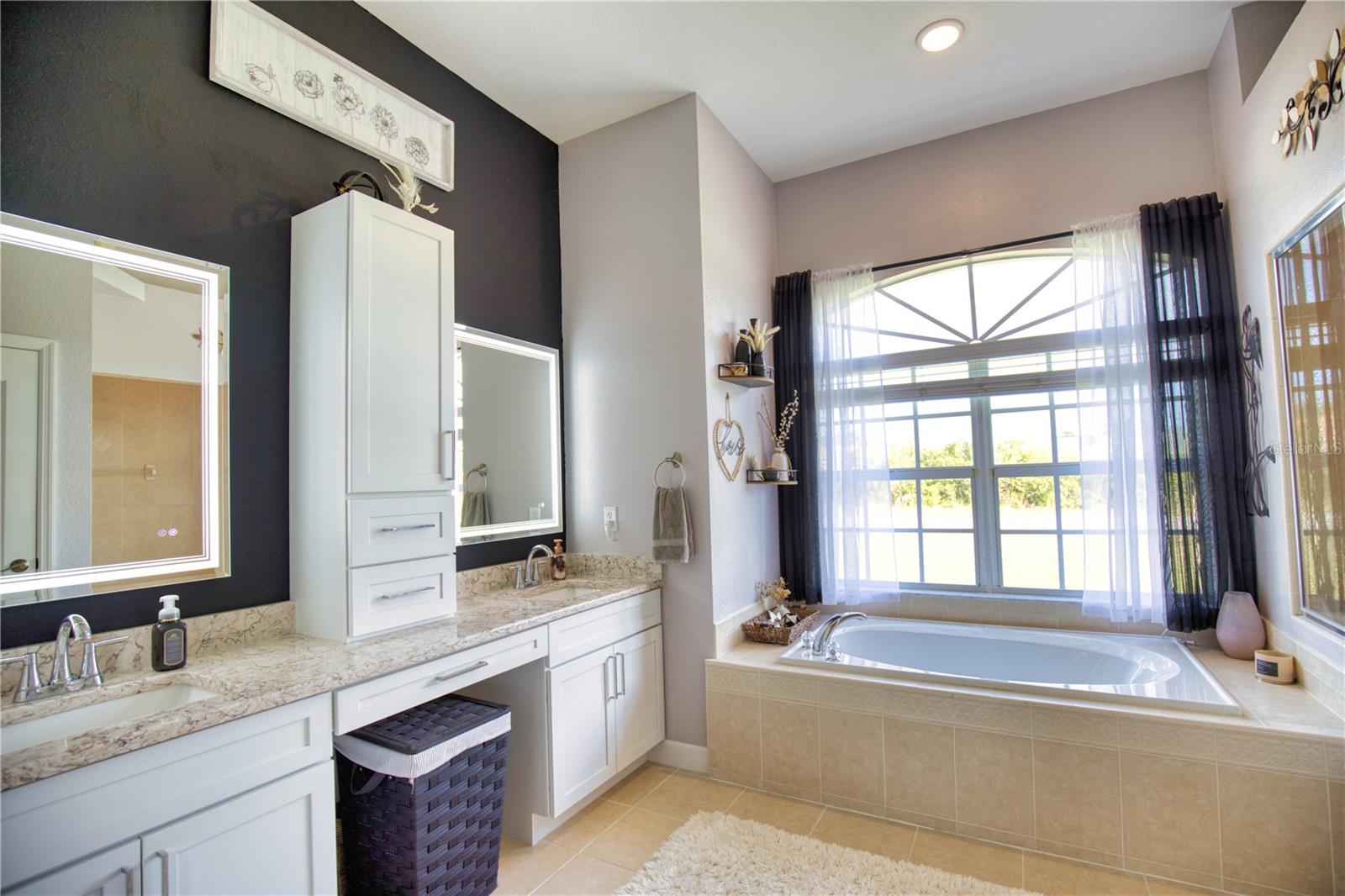6195 KEVITT BLVD, PORT CHARLOTTE, FL, 33981