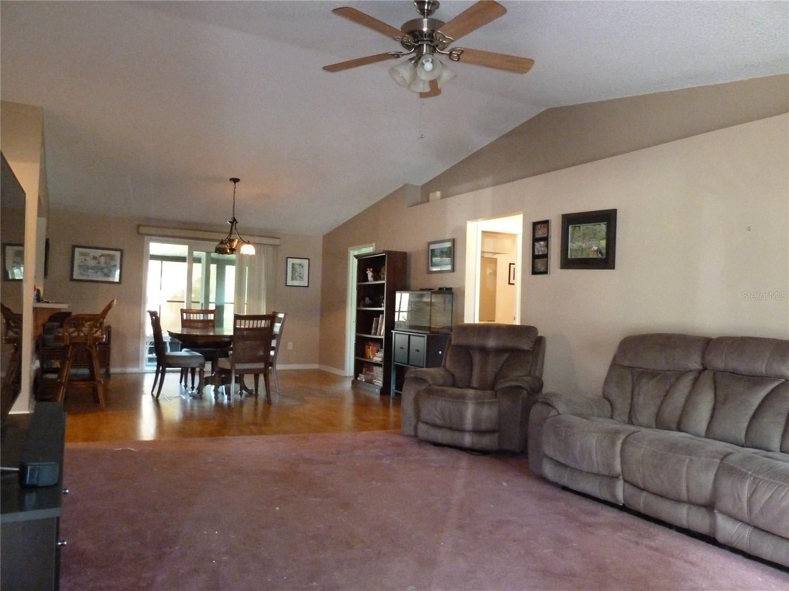 807 JACARANDA DR, OLDSMAR, FL, 34677