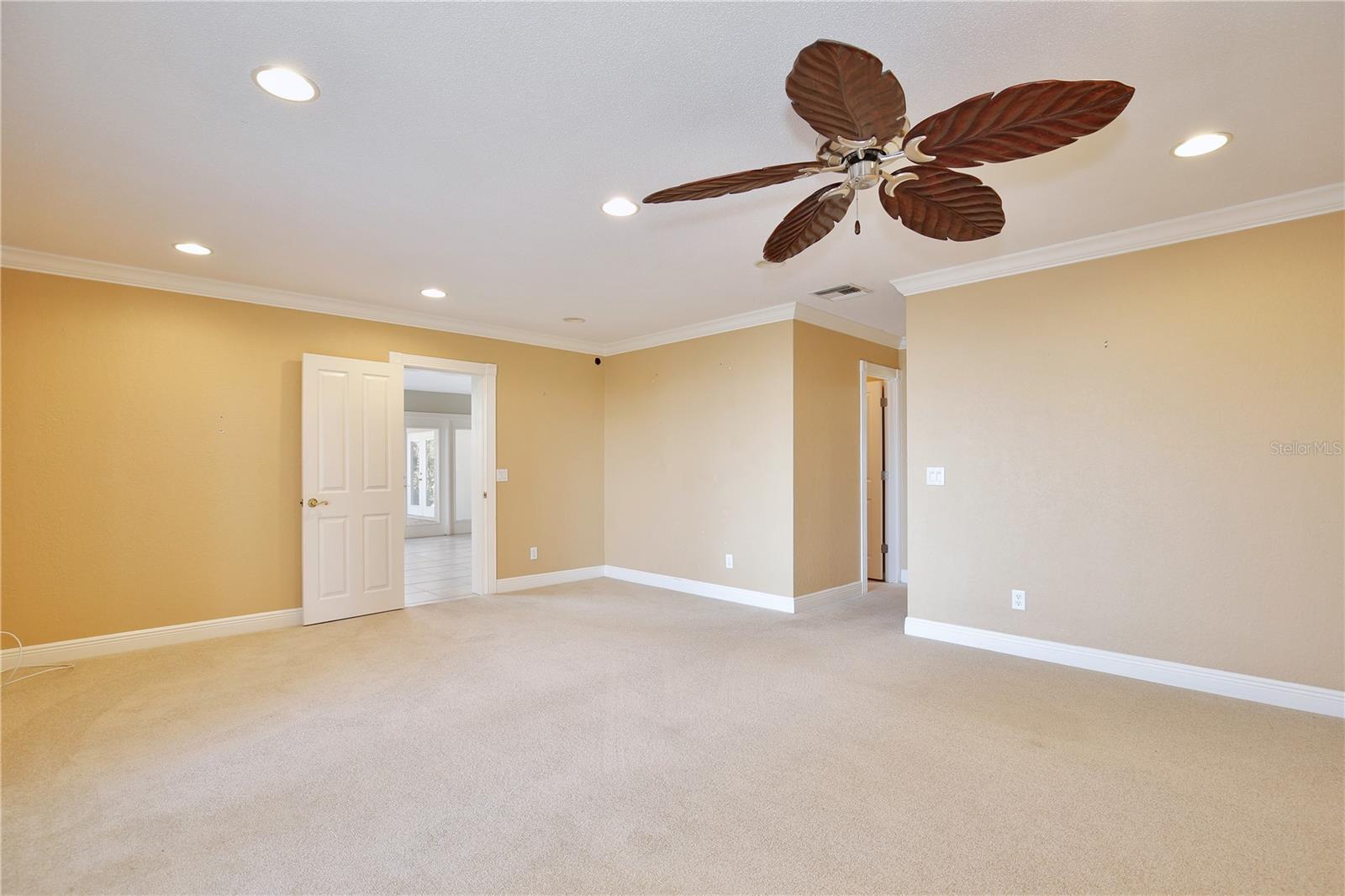 504 BANNING BEACH RD, TAVARES, FL, 32778