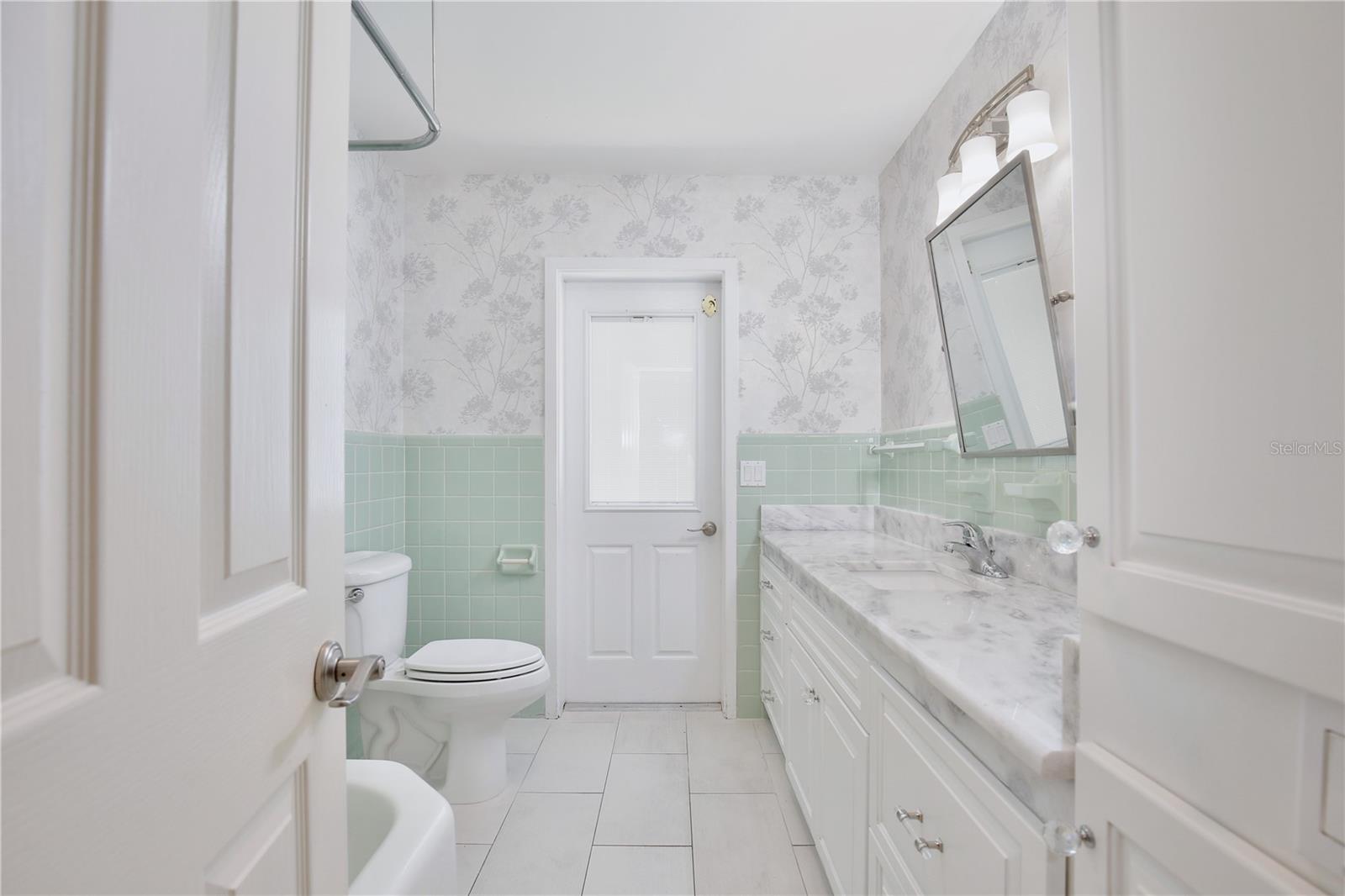 504 BANNING BEACH RD, TAVARES, FL, 32778