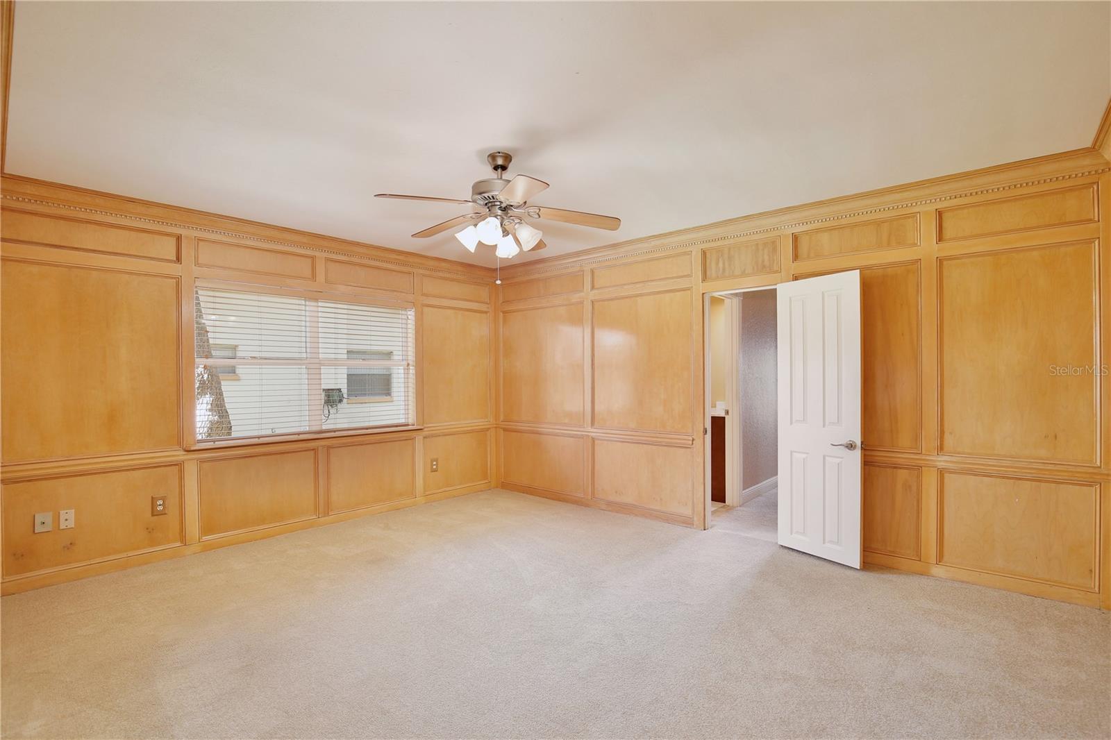 504 BANNING BEACH RD, TAVARES, FL, 32778