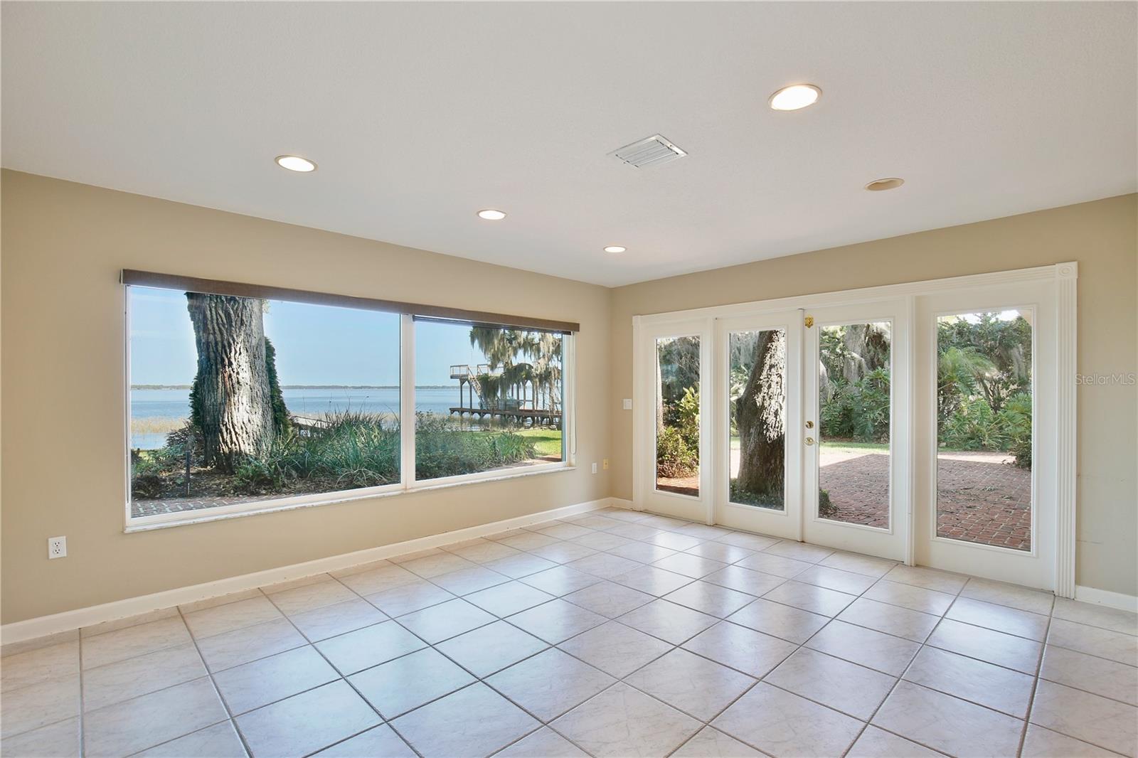 504 BANNING BEACH RD, TAVARES, FL, 32778