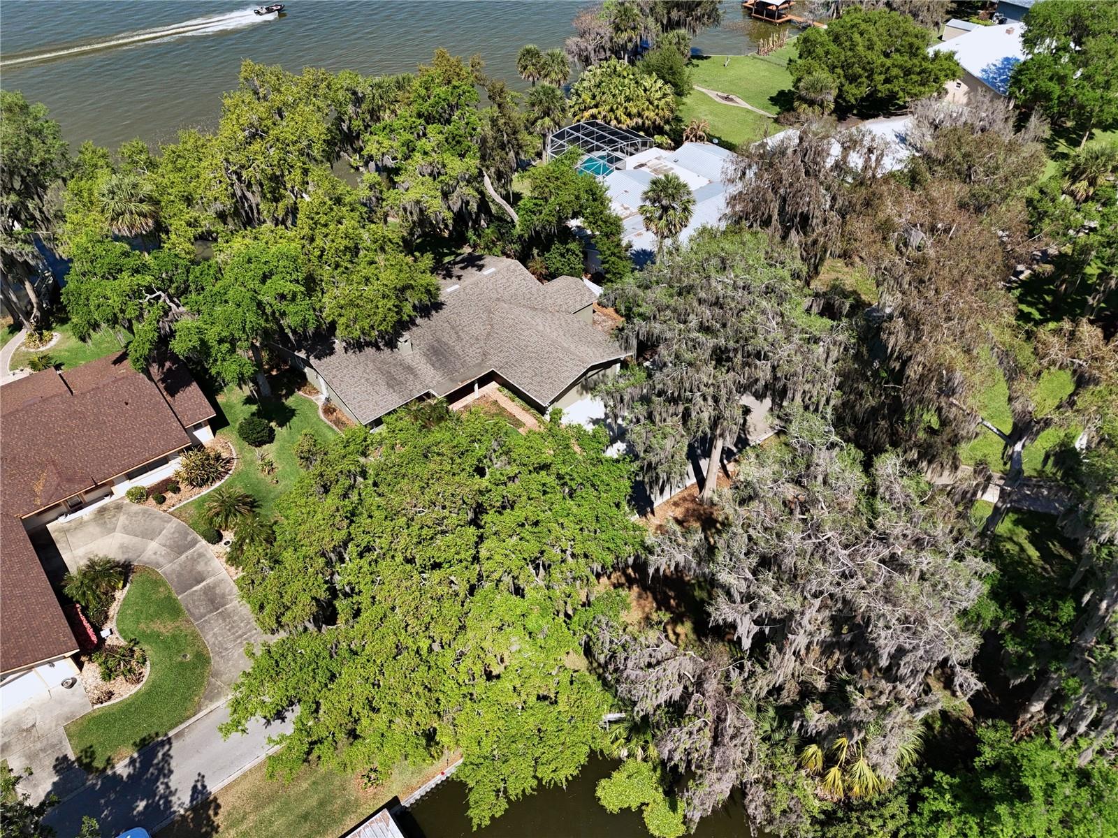 504 BANNING BEACH RD, TAVARES, FL, 32778