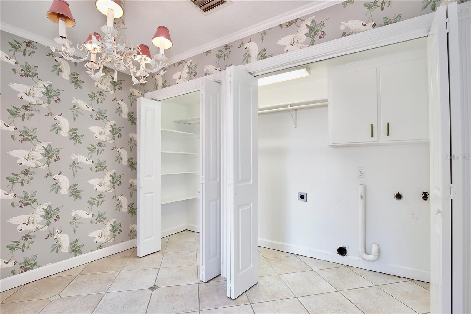 504 BANNING BEACH RD, TAVARES, FL, 32778