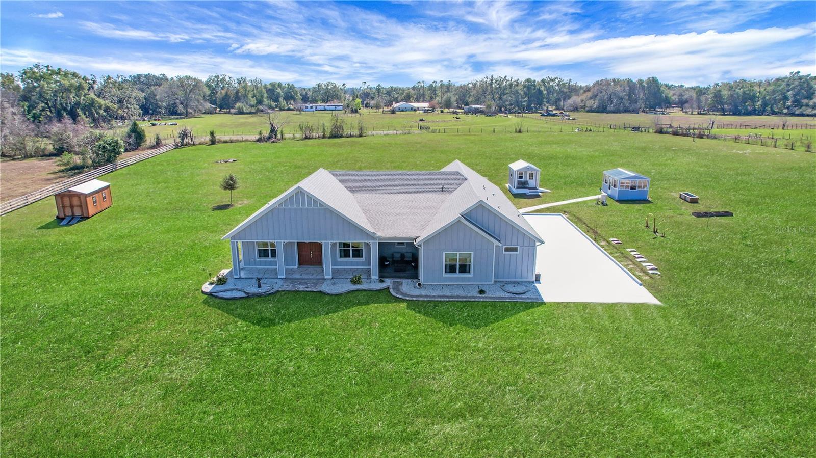 1679 E COUNTY ROAD 462, WILDWOOD, FL, 34785