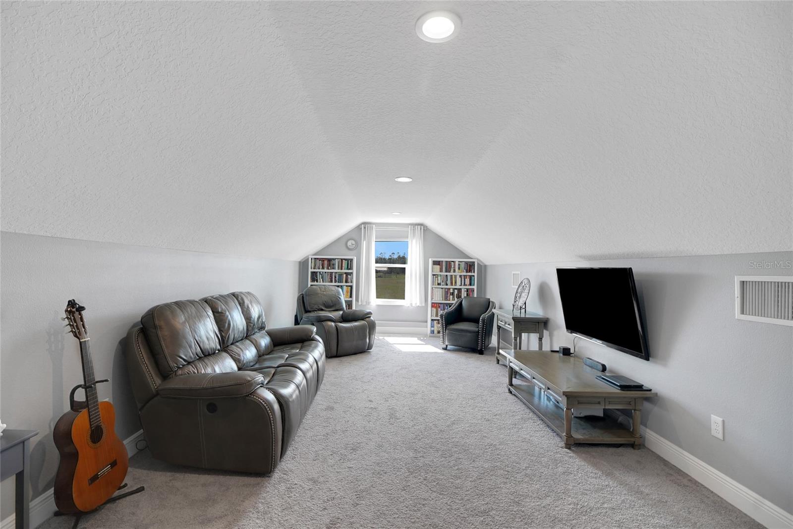 1679 E COUNTY ROAD 462, WILDWOOD, FL, 34785