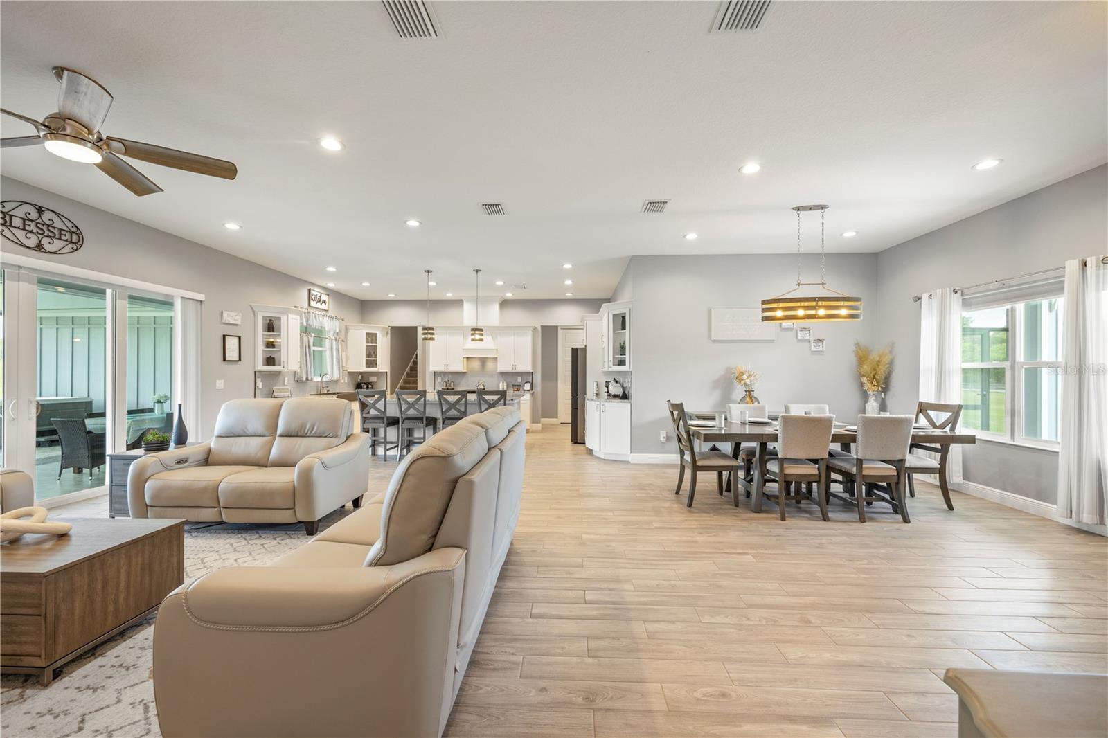 1679 E COUNTY ROAD 462, WILDWOOD, FL, 34785