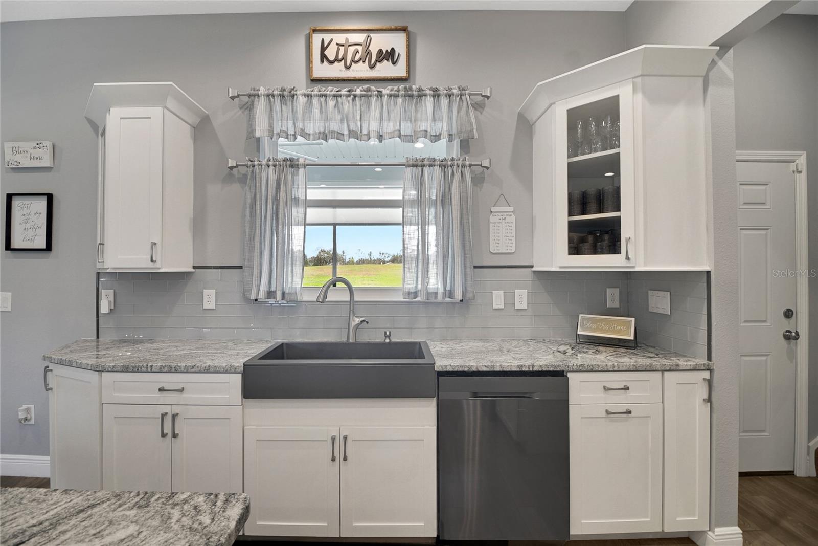 1679 E COUNTY ROAD 462, WILDWOOD, FL, 34785