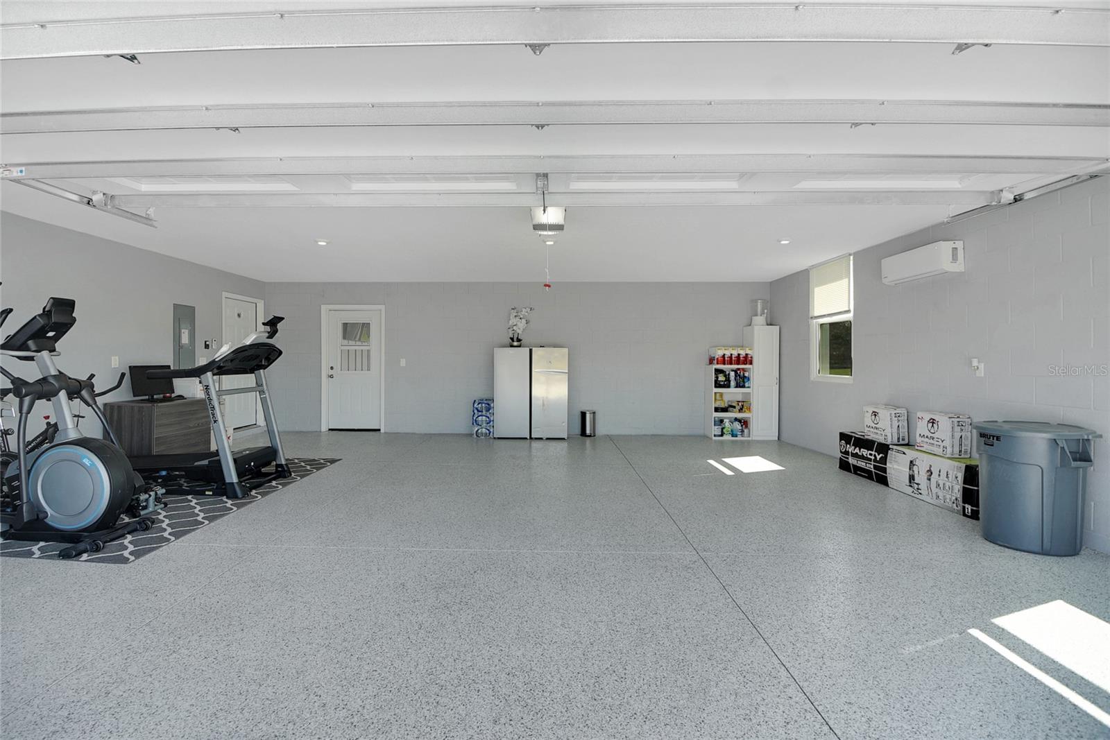 1679 E COUNTY ROAD 462, WILDWOOD, FL, 34785