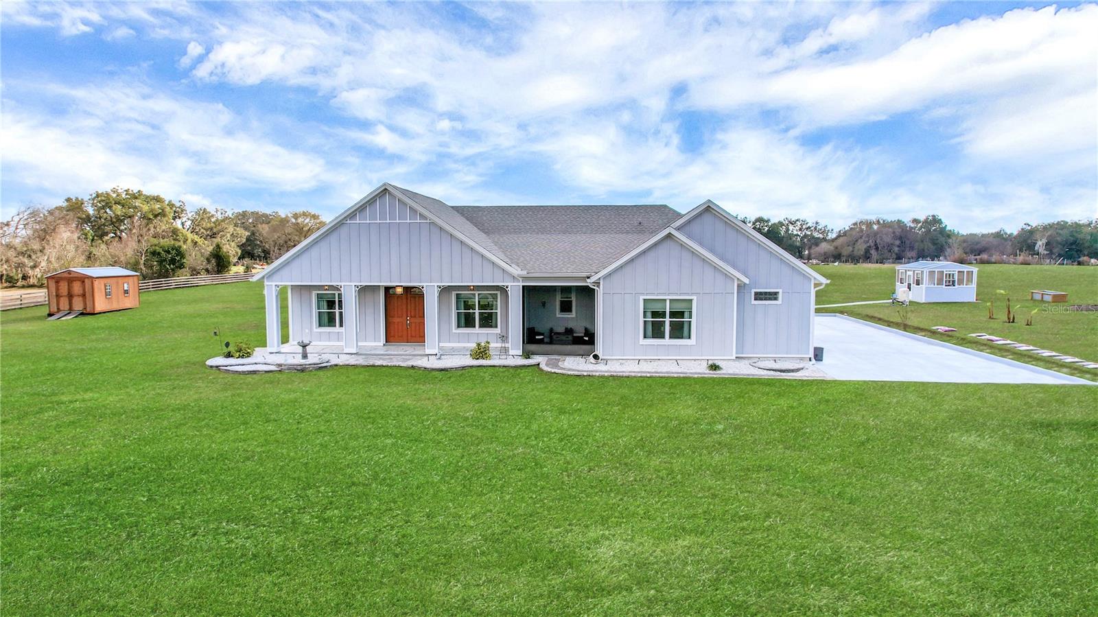 1679 E COUNTY ROAD 462, WILDWOOD, FL, 34785
