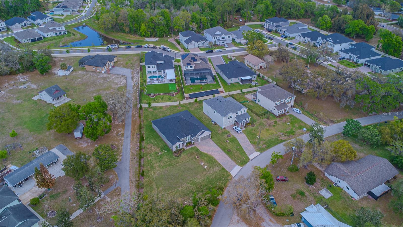 132 LAKE DR, OVIEDO, FL, 32765