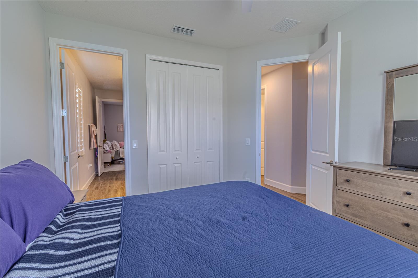 132 LAKE DR, OVIEDO, FL, 32765