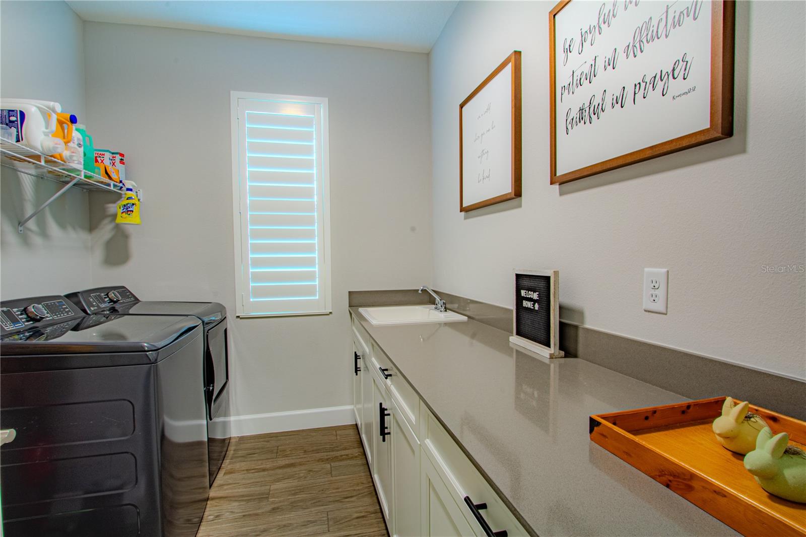132 LAKE DR, OVIEDO, FL, 32765