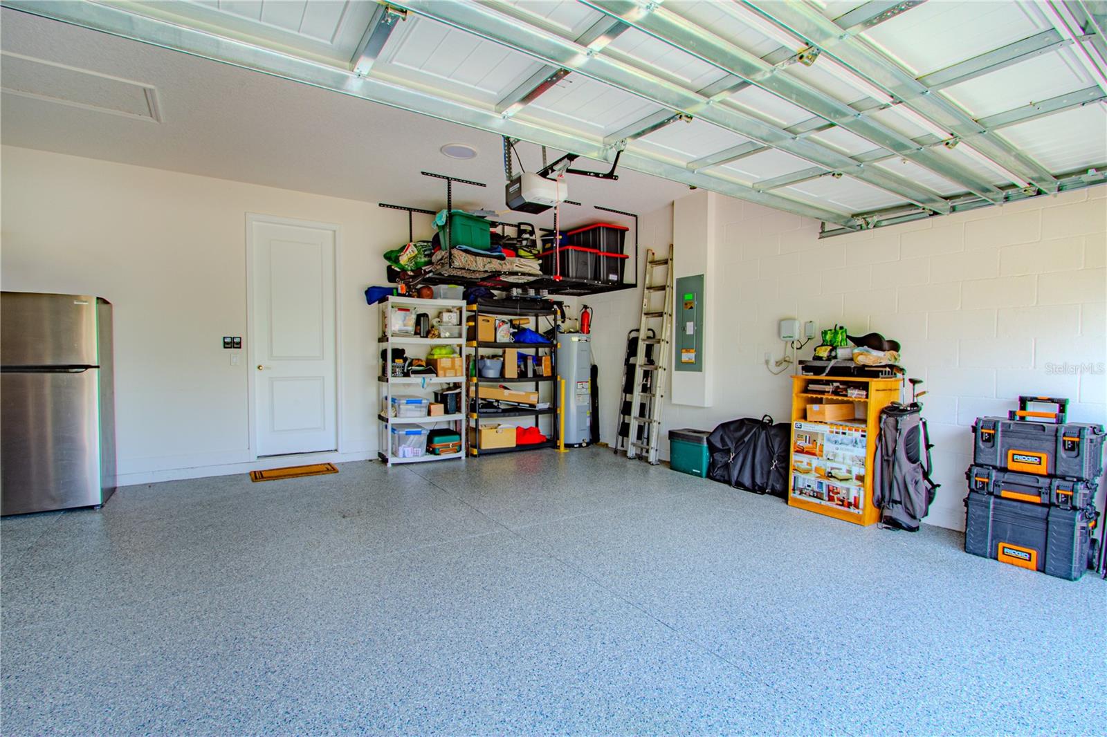 132 LAKE DR, OVIEDO, FL, 32765