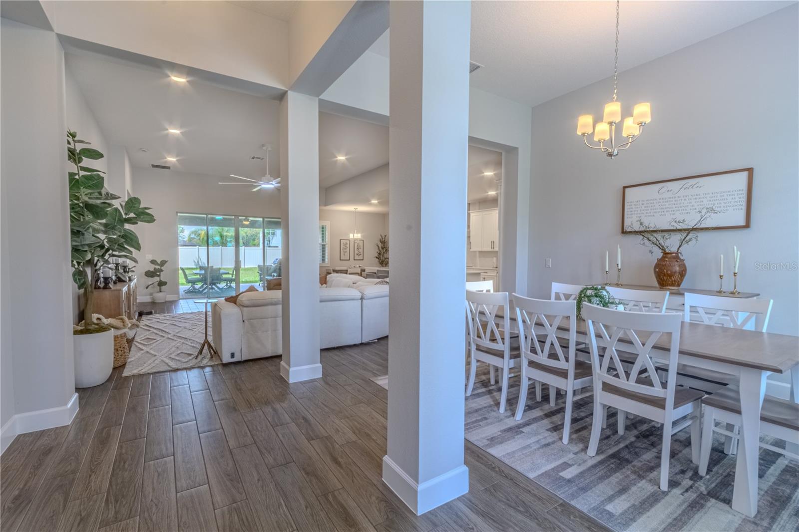 132 LAKE DR, OVIEDO, FL, 32765