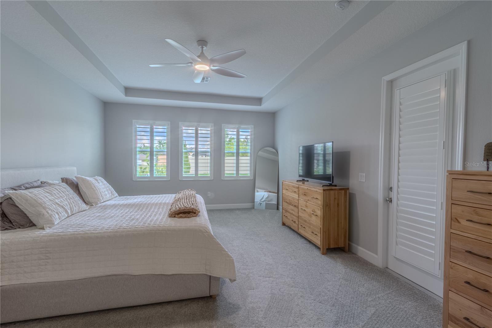 132 LAKE DR, OVIEDO, FL, 32765