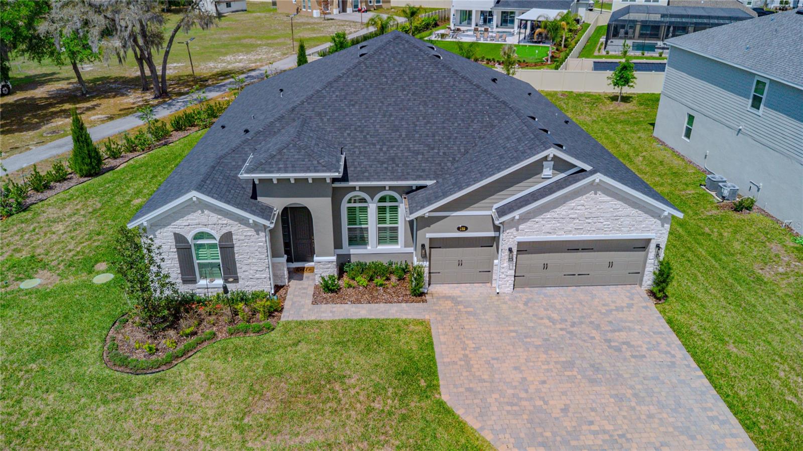 132 LAKE DR, OVIEDO, FL, 32765