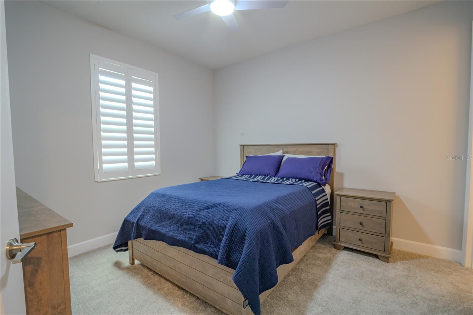 132 LAKE DR, OVIEDO, FL, 32765